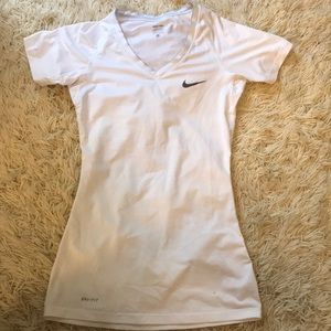 WOMENS NIKE WORKOUT TOP